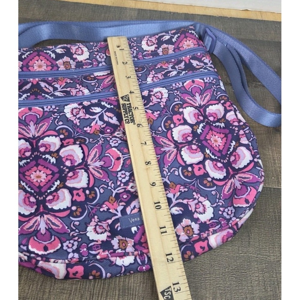Vera Bradley Hipster Crossbody Magenta Medallion 3 Zip Bag 24435-Q62 - Picture 3 of 7